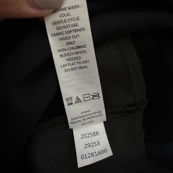 Assets by Spanx Black and Gold Faux Leather Leggings Size Medium - Picture 6 of 9